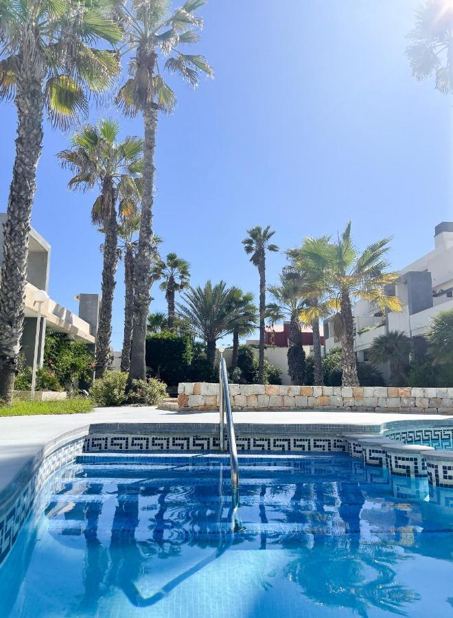 Breathtaking Apartment Torrevieja Exterior foto